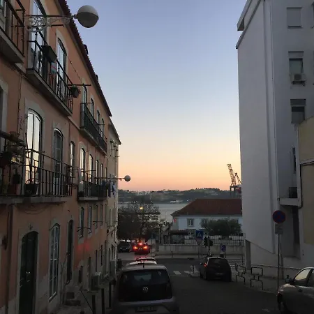 Apartment Romantic + Tejo River View *
