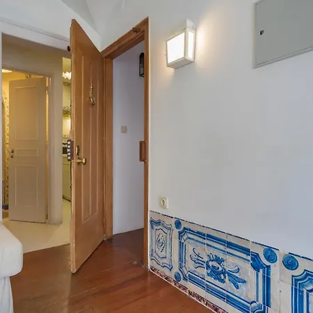 Romantic + Tejo River View